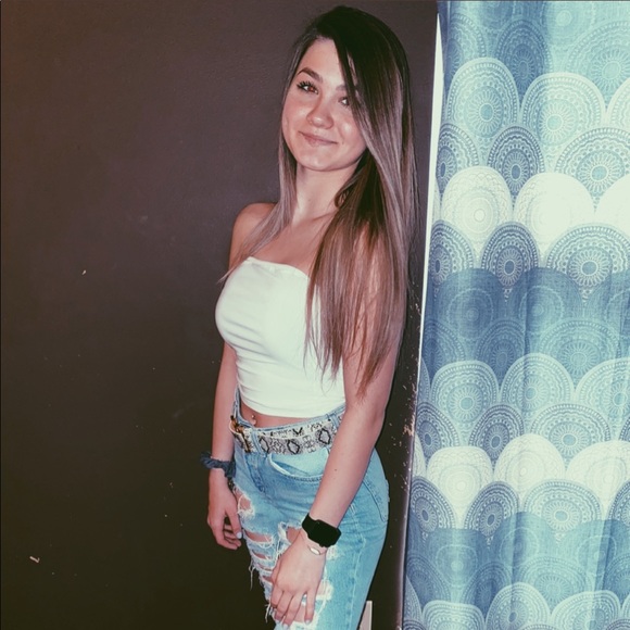 Meet your Posher, Aaliyah - Picture 4 of 8